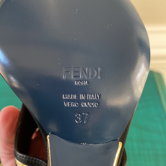 Fendi Gold Edition Sandals - Picture 5 of 9